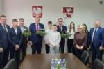 Młodzieżowa Rada Gminy Wyszki z życzeniami w urzędach