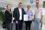 Podpisanie umowy na budowę budynku aktywności lokalnej w Niewinie Borowym